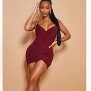 PrettyLittleThing Burgundy Ruched Strappy Bodycon Dress Women’s Size 14